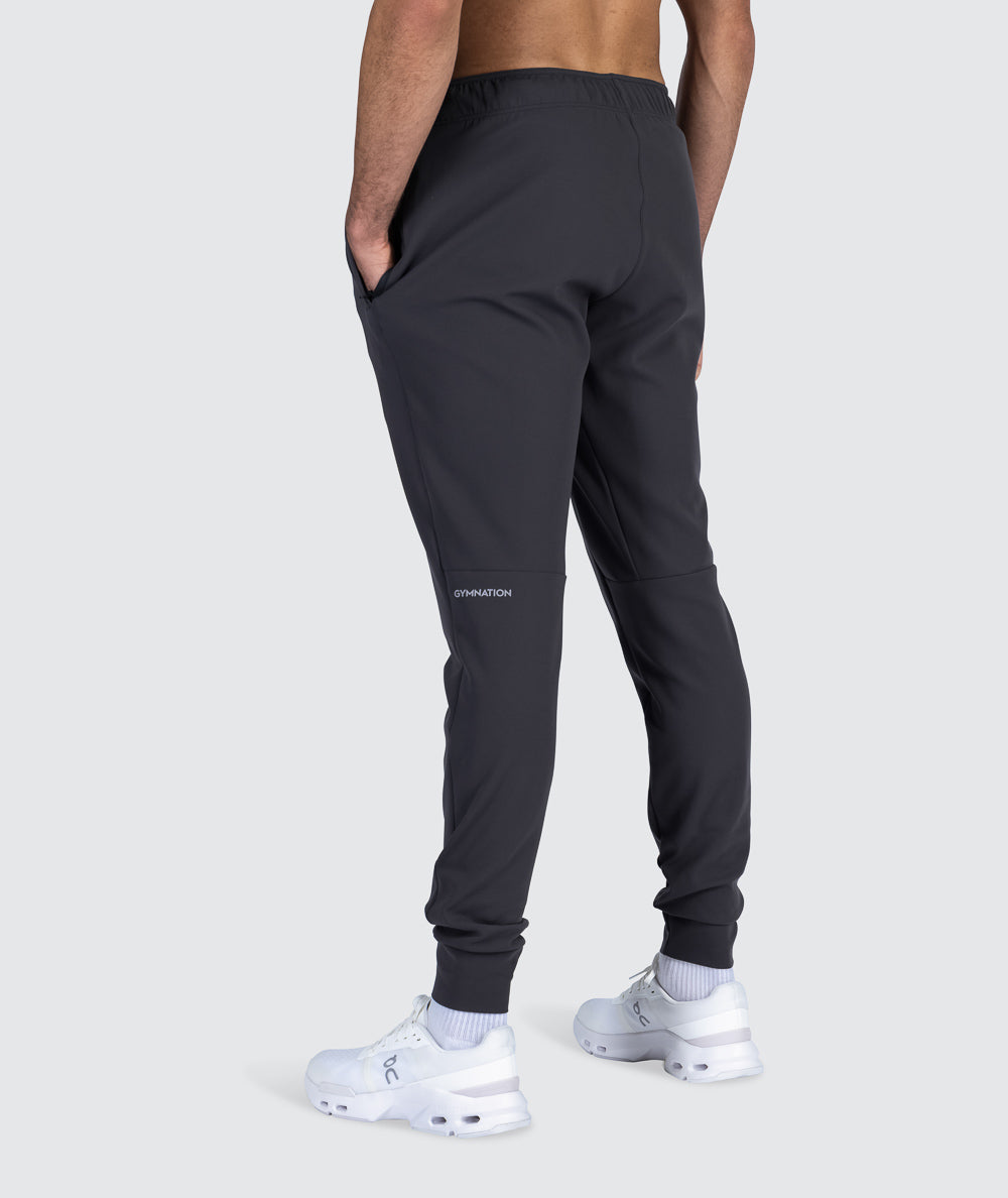 The Best Training joggers, Model 187 cm / size M#color_gravel-grey