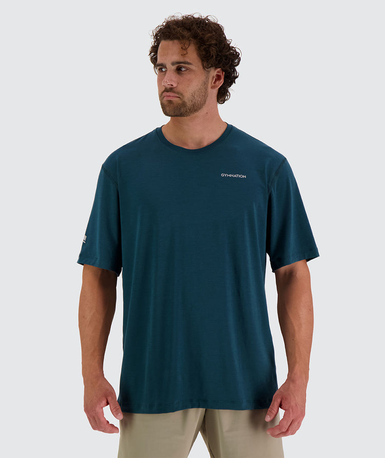 Best men's oversize t-shirt for crossfit, Model 179 cm / size L#color_forest-green