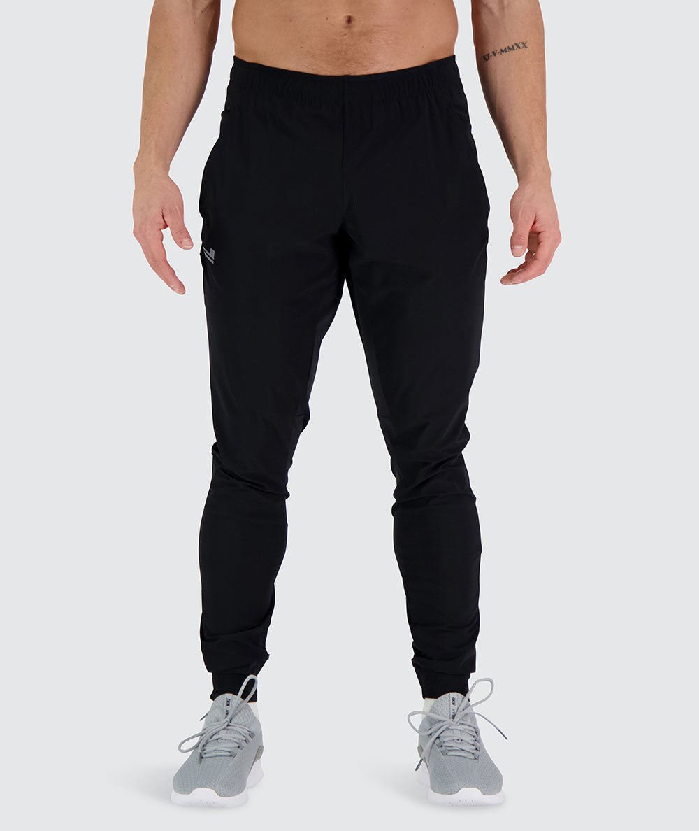 Men's performance joggers, Model 182 cm / size M#color_black