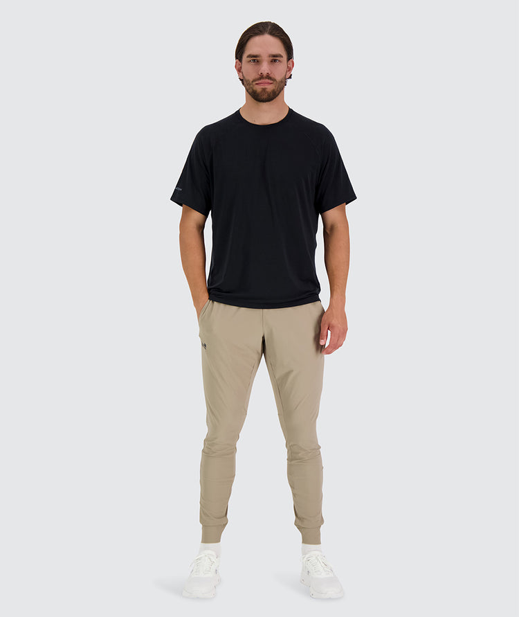 men's performance joggers#color_sand