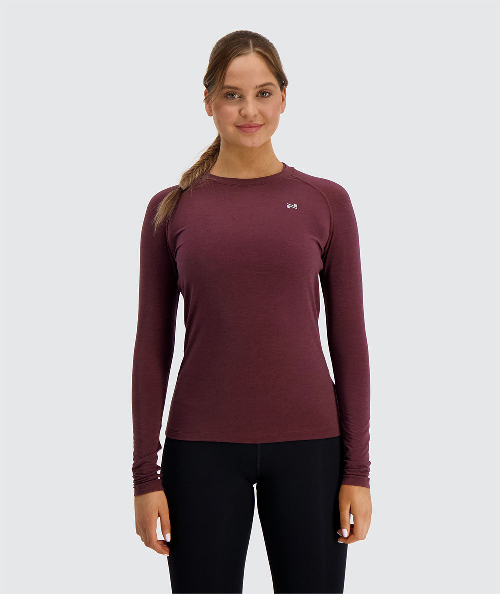 Women's Training Long-Sleeve, Model 173 cm / size S #color_wine-red